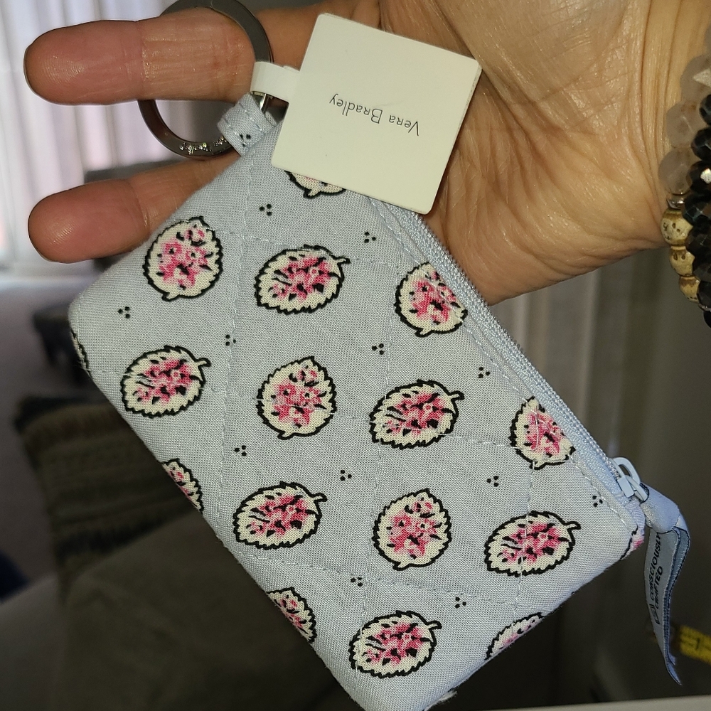 NWT Vera Bradley Light Blue and Pink Quilted Key And Card Holder - Picture 12 of 12